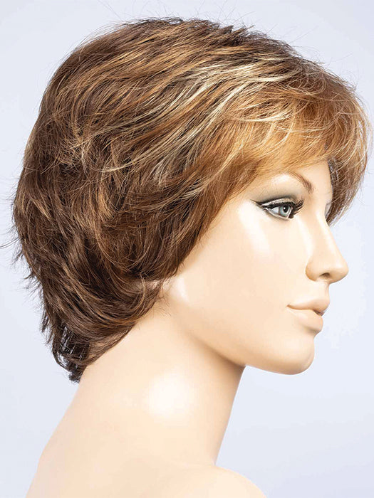 NUT MULTI LIGHTED 830.26.8 | Medium Brown blended with Light Auburn and Light Golden Blonde Highlights throughout and concentrated in the front