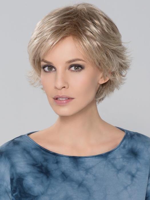 DATE MONO by ELLEN WILLE in CHAMPAGNE ROOTED 24.22.14 | Lightest Ash Blonde and Light Neutral Blonde with Medium Ash Blonde Blend and Shaded Roots